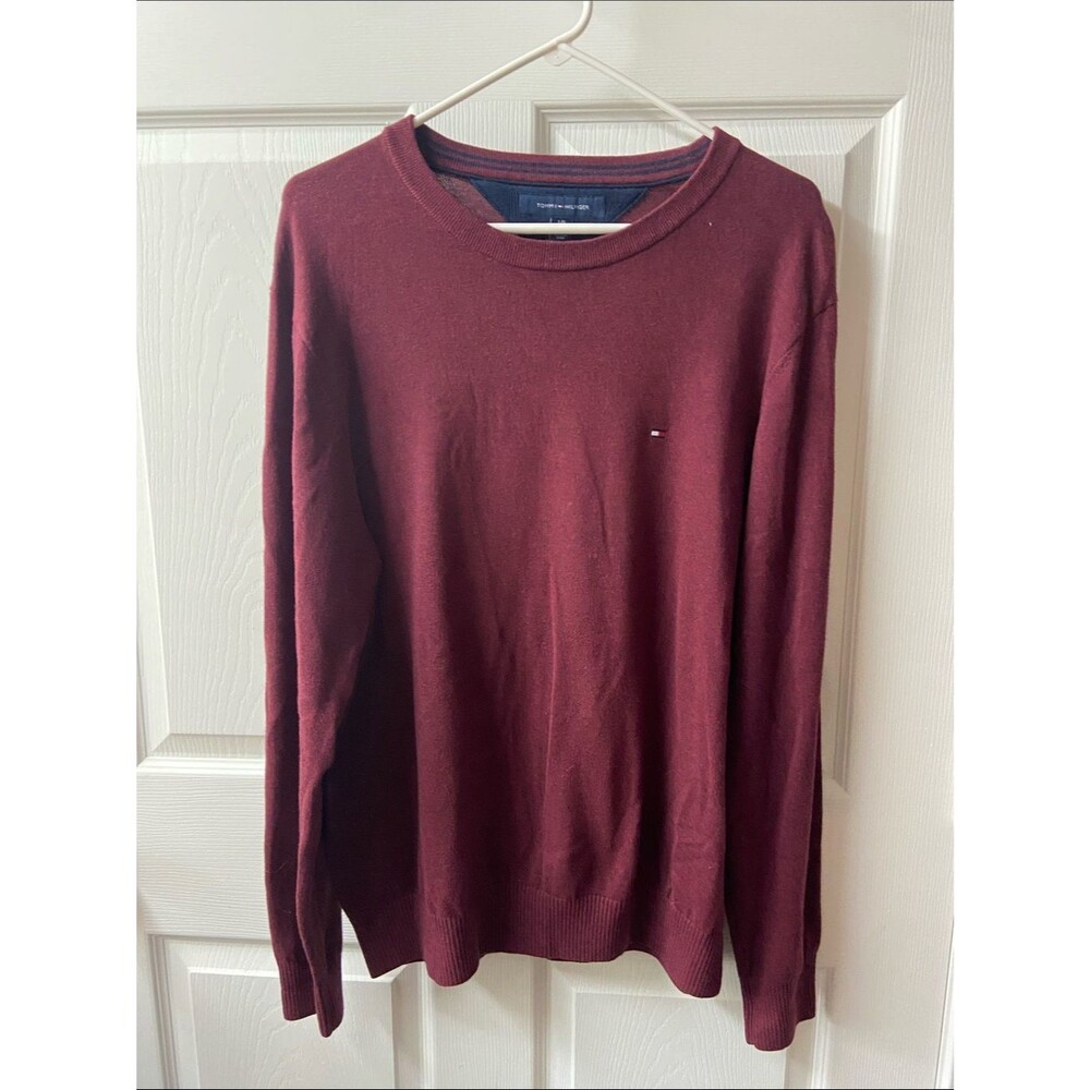 Tommy Hilfiger Men's Maroon Crewneck Sweater
